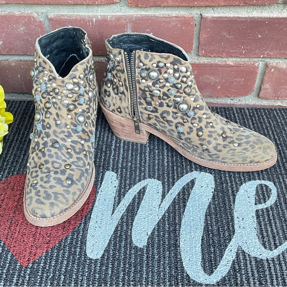 Farylrobin + Free People Vista Distressed studded